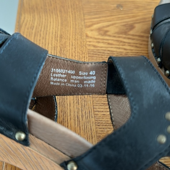 dansko!  In fantastic shape. Size 40 or 9.5 - Picture 4 of 5